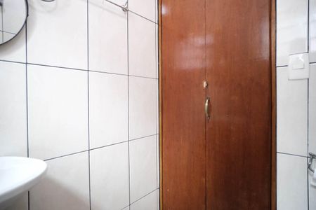 Casa para alugar com 140m², 3 quartos e 4 vagasBanheiro de Serviço