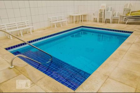 Apartamento à venda com 58m², 3 quartos e 1 vaga Apartamento à venda com 58m², 3 quartos e 1 vagaÁrea comum - Piscina