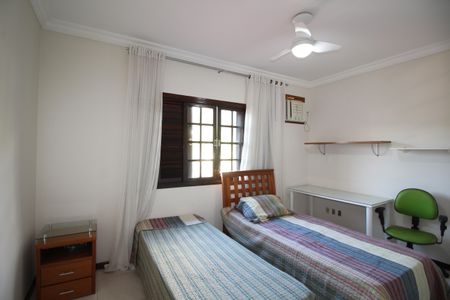 Casa de condomínio à venda com 313m², 5 quartos e 7 vagasQuarto 3 - Suíte