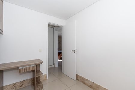 Apartamento à venda com 85m², 3 quartos e 2 vagasQuarto 2