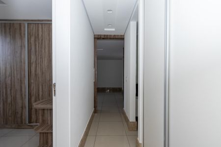 Apartamento à venda com 85m², 3 quartos e 2 vagasCorredor