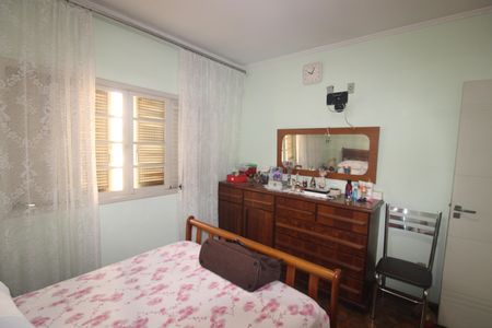 Casa à venda com 173m², 3 quartos e 6 vagasQuarto 2