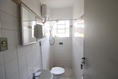 Casa à venda com 173m², 3 quartos e 6 vagasQuarto 4 - Banheiro