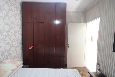 Casa à venda com 173m², 3 quartos e 6 vagasQuarto 3