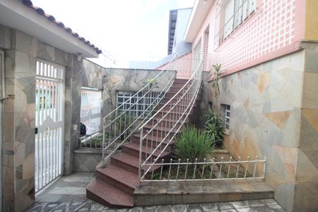 Casa à venda com 173m², 3 quartos e 6 vagasQuintal