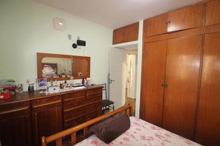 Casa à venda com 173m², 3 quartos e 6 vagasQuarto 2