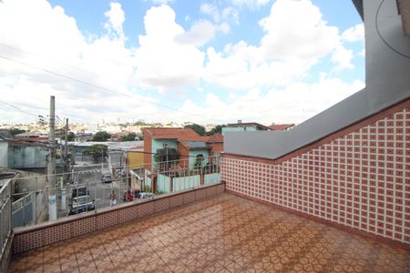 Casa à venda com 173m², 3 quartos e 6 vagasQuintal