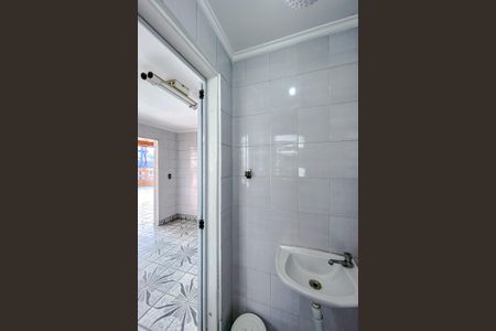 Casa à venda com 200m², 4 quartos e 1 vagaBanheiro de serviço