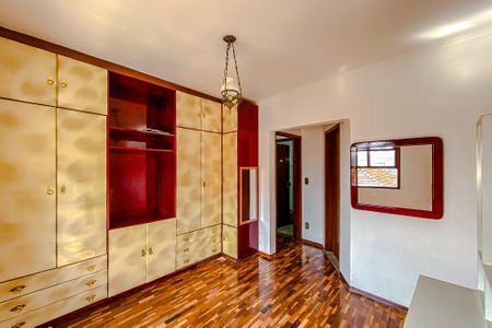 Casa à venda com 260m², 4 quartos e 1 vagaQuarto 3 - Suíte
