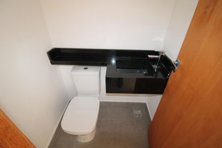 Casa à venda com 110m², 3 quartos e 2 vagasLavabo