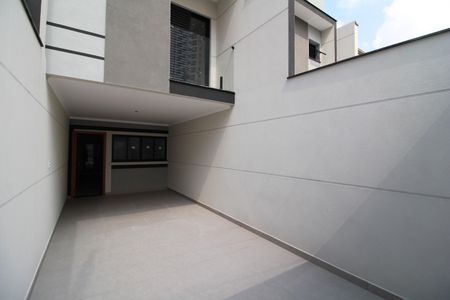 Casa à venda com 110m², 3 quartos e 2 vagasGaragem