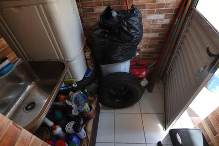 Casa de condomínio à venda com 52m², 2 quartos e 1 vagaCozinha e Área de Serviço