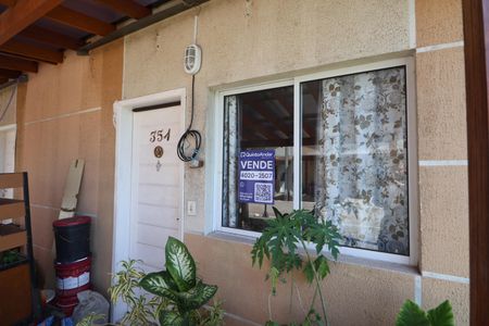 Casa de condomínio à venda com 52m², 2 quartos e 1 vagaPlaca