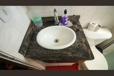 Apartamento à venda com 65m², 2 quartos e 1 vaga Apartamento à venda com 65m², 2 quartos e 1 vagaBanheiro