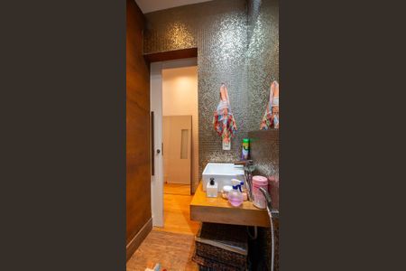 Apartamento à venda com 162m², 3 quartos e sem vagaBanheiro 2