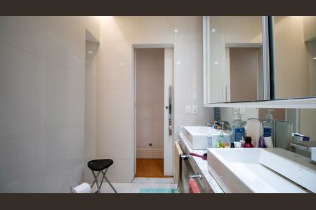 Apartamento à venda com 162m², 3 quartos e sem vagaBanheiro