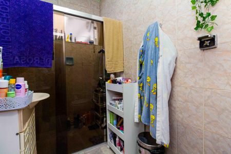 Casa à venda com 70m², 2 quartos e 2 vagasBanheiro