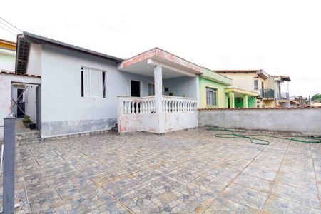 Casa à venda com 70m², 2 quartos e 2 vagasQuintal e Varanda