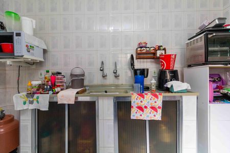 Casa à venda com 70m², 2 quartos e 2 vagasCozinha