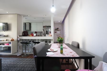 Apartamento à venda com 65m², 2 quartos e 1 vagaSala de Jantar