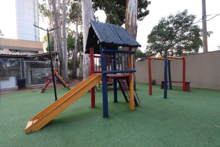 Apartamento à venda com 65m², 2 quartos e 1 vagaÁrea comum - Playground