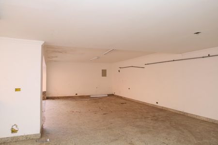 Casa para alugar com 400m², 4 quartos e 6 vagasÁrea de Serviço e Garagem