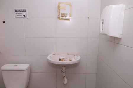 Casa para alugar com 400m², 4 quartos e 6 vagasBanheiro 4