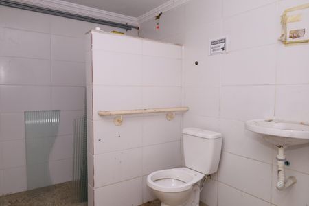 Casa para alugar com 400m², 4 quartos e 6 vagasBanheiro 4