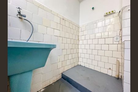 Apartamento à venda com 59m², 2 quartos e sem vaga Apartamento à venda com 59m², 2 quartos e sem vagaCozinha e Área de Serviço