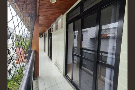 Apartamento à venda com 308m², 3 quartos e 2 vagas Apartamento à venda com 308m², 3 quartos e 2 vagasVaranda