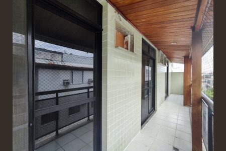 Apartamento à venda com 308m², 3 quartos e 2 vagas Apartamento à venda com 308m², 3 quartos e 2 vagasVaranda