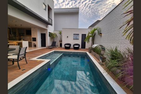 Casa de condomínio à venda com 300m², 4 quartos e 1 vagaÁrea externa