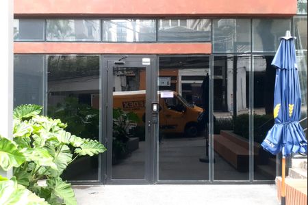 Studio à venda com 27m², 1 quarto e sem vagaEntrada do condomínio
