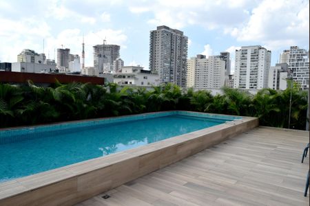 Studio à venda com 27m², 1 quarto e sem vagaPiscina