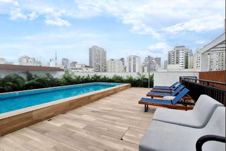 Studio à venda com 27m², 1 quarto e sem vagaPiscina