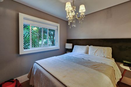 Apartamento à venda com 242m², 4 quartos e 3 vagas Apartamento à venda com 242m², 4 quartos e 3 vagasSuíte 4