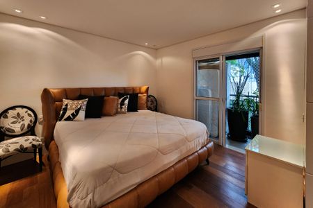 Apartamento à venda com 242m², 4 quartos e 3 vagas Apartamento à venda com 242m², 4 quartos e 3 vagasSuíte 2