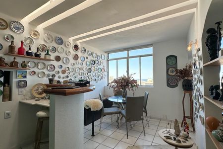 Apartamento à venda com 450m², 4 quartos e sem vaga Apartamento à venda com 450m², 4 quartos e sem vagaSala