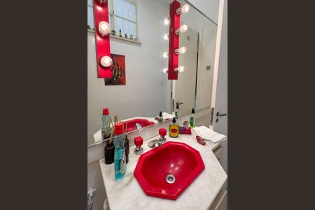 Apartamento à venda com 450m², 4 quartos e sem vaga Apartamento à venda com 450m², 4 quartos e sem vagaLavabo
