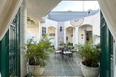 Apartamento à venda com 450m², 4 quartos e sem vaga Apartamento à venda com 450m², 4 quartos e sem vagaPátio Interno