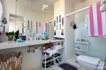 Apartamento à venda com 450m², 4 quartos e sem vaga Apartamento à venda com 450m², 4 quartos e sem vagaSuíte 02