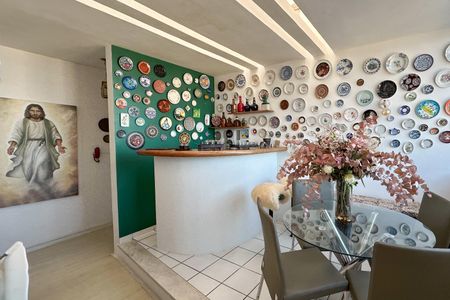 Apartamento à venda com 450m², 4 quartos e sem vaga Apartamento à venda com 450m², 4 quartos e sem vagaSala