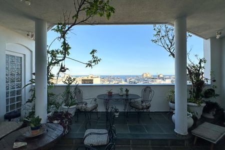 Apartamento à venda com 450m², 4 quartos e sem vaga Apartamento à venda com 450m², 4 quartos e sem vagaPátio Interno