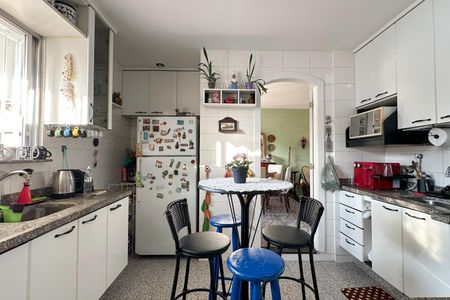Apartamento à venda com 450m², 4 quartos e sem vaga Apartamento à venda com 450m², 4 quartos e sem vagaCozinha 02