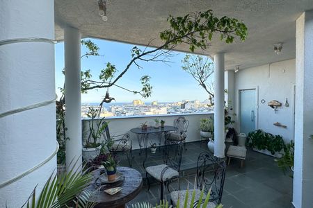 Apartamento à venda com 450m², 4 quartos e sem vaga Apartamento à venda com 450m², 4 quartos e sem vagaPátio Interno
