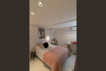 Apartamento à venda com 270m², 3 quartos e 3 vagasQuarto 2