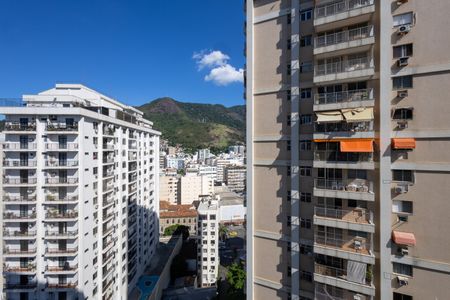 Apartamento à venda com 225m², 5 quartos e 4 vagasQuarto Suite 2 Varanda Vista