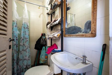 Apartamento à venda com 225m², 5 quartos e 4 vagasBanheiro de Serviço