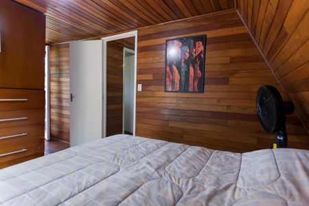 Casa de condomínio à venda com 200m², 3 quartos e 5 vagas Casa de condomínio à venda com 200m², 3 quartos e 5 vagasQuarto 1
