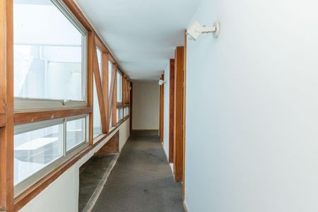 Casa à venda com 412m², 5 quartos e 3 vagasCorredor